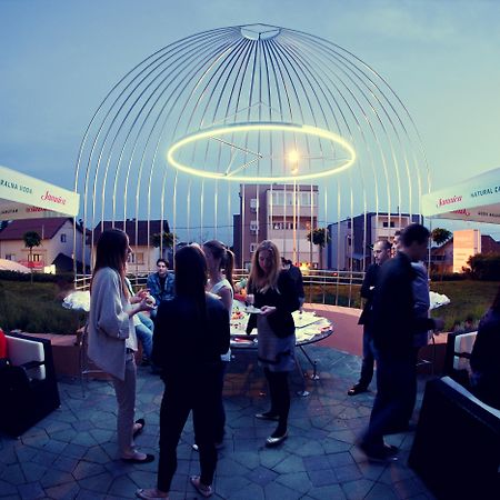 Hotel Phoenix Sesvete Exterior foto