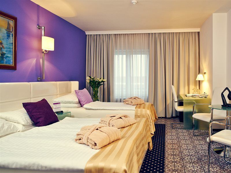 Hotel Phoenix Sesvete Exterior foto